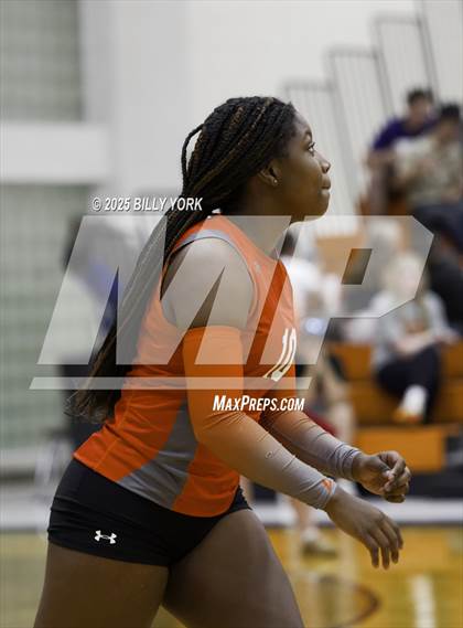 Thumbnail 3 in Grand Saline vs Mineola photogallery.