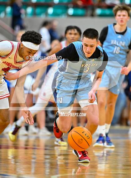 Thumbnail 2 in Valor Christian vs. Rangeview (CHSAA 6A Final Four) photogallery.