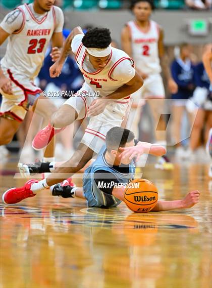 Thumbnail 3 in Valor Christian vs. Rangeview (CHSAA 6A Final Four) photogallery.