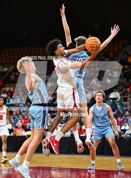 Thumbnail 1 in Valor Christian vs. Rangeview (CHSAA 6A Final Four) photogallery.