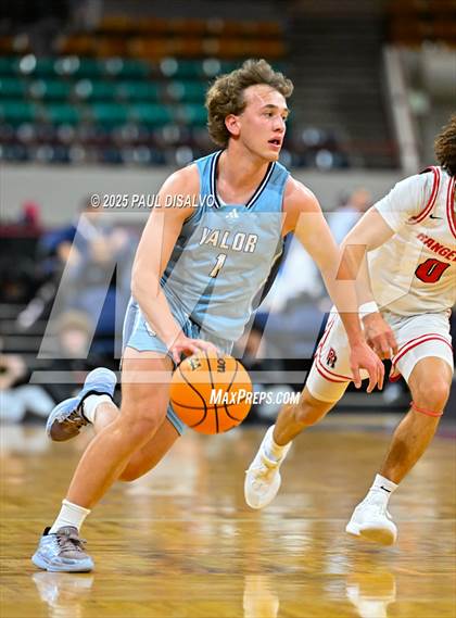 Thumbnail 1 in Valor Christian vs. Rangeview (CHSAA 6A Final Four) photogallery.