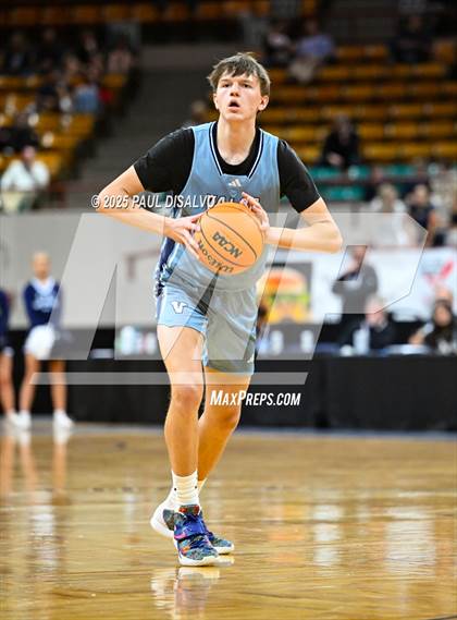 Thumbnail 1 in Valor Christian vs. Rangeview (CHSAA 6A Final Four) photogallery.