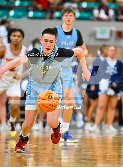 Thumbnail 2 in Valor Christian vs. Rangeview (CHSAA 6A Final Four) photogallery.