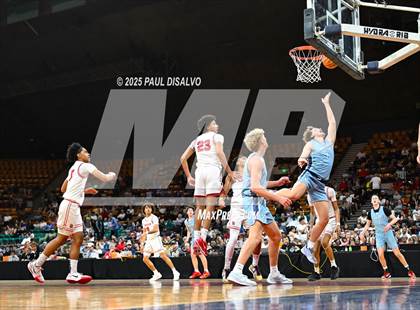 Thumbnail 1 in Valor Christian vs. Rangeview (CHSAA 6A Final Four) photogallery.