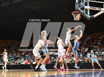 Thumbnail 1 in Valor Christian vs. Rangeview (CHSAA 6A Final Four) photogallery.