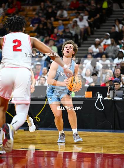 Thumbnail 1 in Valor Christian vs. Rangeview (CHSAA 6A Final Four) photogallery.