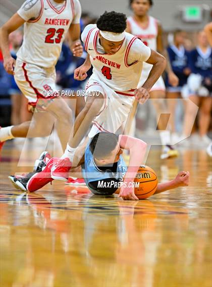 Thumbnail 1 in Valor Christian vs. Rangeview (CHSAA 6A Final Four) photogallery.
