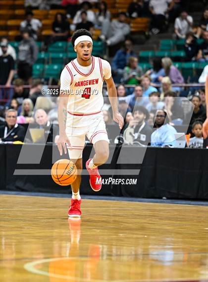 Thumbnail 3 in Valor Christian vs. Rangeview (CHSAA 6A Final Four) photogallery.