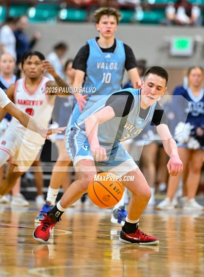 Thumbnail 3 in Valor Christian vs. Rangeview (CHSAA 6A Final Four) photogallery.