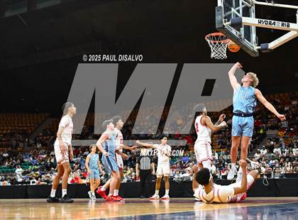 Thumbnail 1 in Valor Christian vs. Rangeview (CHSAA 6A Final Four) photogallery.
