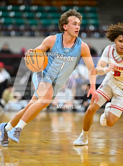 Thumbnail 2 in Valor Christian vs. Rangeview (CHSAA 6A Final Four) photogallery.