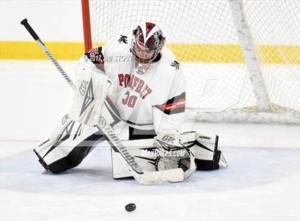 Thumbnail 1 in Canterbury vs. Pomfret (Lawrence Piatelli Jamboree) photogallery.