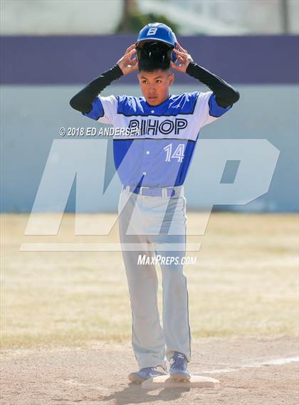 Thumbnail 2 in Bishop Union vs. Yerington (Yerington Tournament) photogallery.