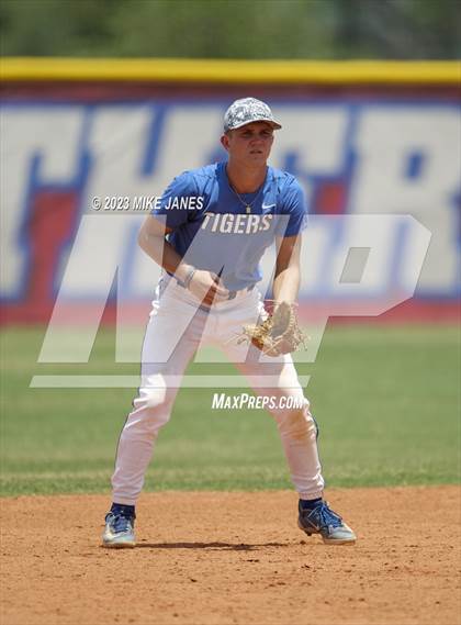 Thumbnail 1 in 44th Annual FACA East All-Stars vs West All-Stars photogallery.