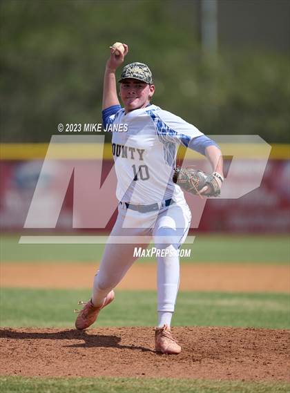 Thumbnail 1 in 44th Annual FACA East All-Stars vs West All-Stars photogallery.