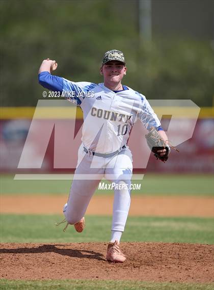 Thumbnail 2 in 44th Annual FACA East All-Stars vs West All-Stars photogallery.