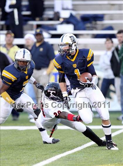 Thumbnail 1 in Trinity vs. Stony Point (5A Division 1 Semifinals) photogallery.