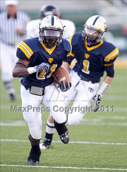 Thumbnail 2 in Trinity vs. Stony Point (5A Division 1 Semifinals) photogallery.