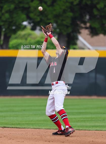 Thumbnail 2 in South Hills vs. Camas photogallery.