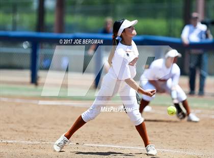 Thumbnail 2 in Mission Oak vs. Selma (CIF CS D4 Final) photogallery.