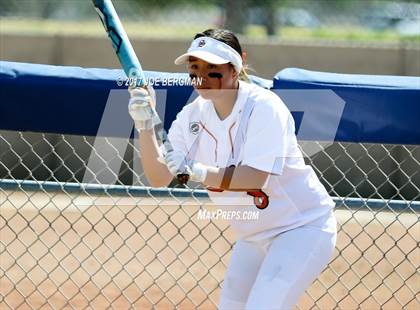 Thumbnail 2 in Mission Oak vs. Selma (CIF CS D4 Final) photogallery.