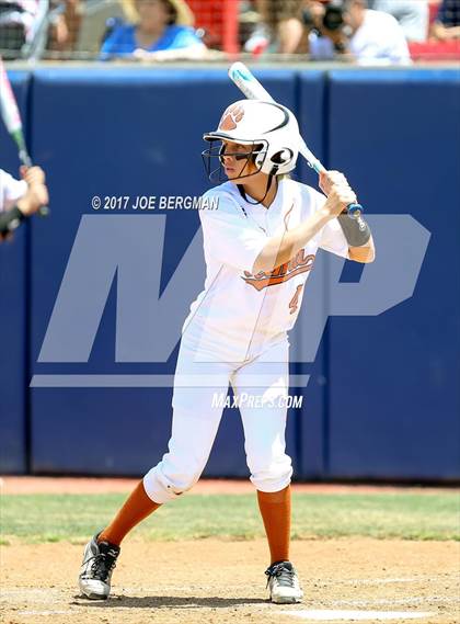 Thumbnail 2 in Mission Oak vs. Selma (CIF CS D4 Final) photogallery.