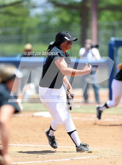 Thumbnail 3 in Mission Oak vs. Selma (CIF CS D4 Final) photogallery.