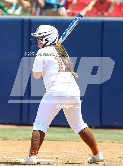 Thumbnail 1 in Mission Oak vs. Selma (CIF CS D4 Final) photogallery.