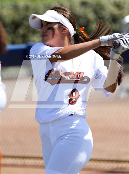 Thumbnail 1 in Mission Oak vs. Selma (CIF CS D4 Final) photogallery.