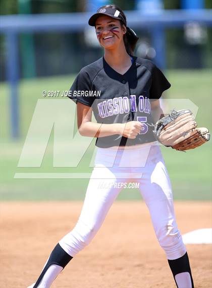 Thumbnail 2 in Mission Oak vs. Selma (CIF CS D4 Final) photogallery.