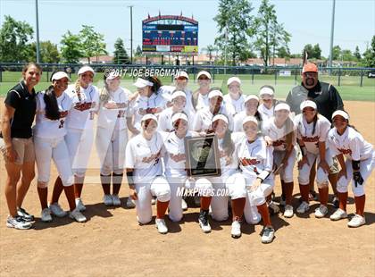 Thumbnail 3 in Mission Oak vs. Selma (CIF CS D4 Final) photogallery.