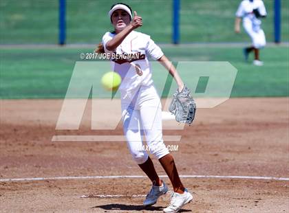 Thumbnail 1 in Mission Oak vs. Selma (CIF CS D4 Final) photogallery.