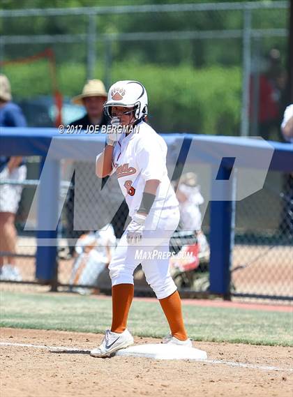 Thumbnail 2 in Mission Oak vs. Selma (CIF CS D4 Final) photogallery.