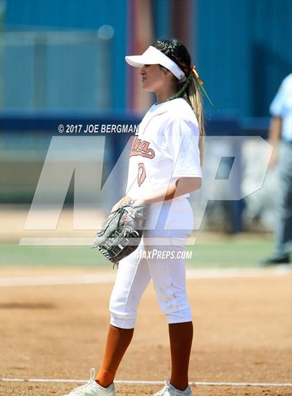 Thumbnail 1 in Mission Oak vs. Selma (CIF CS D4 Final) photogallery.