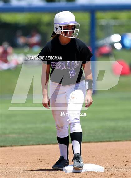 Thumbnail 3 in Mission Oak vs. Selma (CIF CS D4 Final) photogallery.