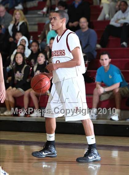 Thumbnail 2 in Oaks Christian vs. Alemany (CIF SS Playoffs) photogallery.
