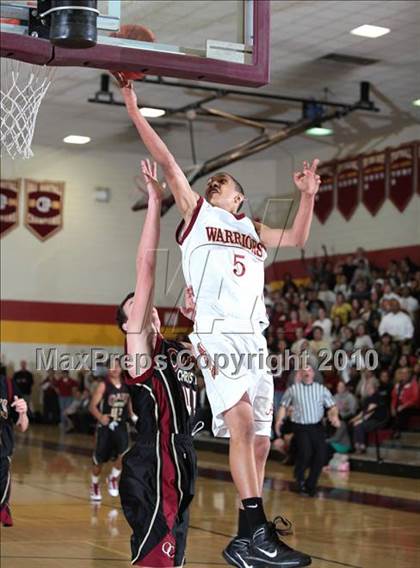 Thumbnail 2 in Oaks Christian vs. Alemany (CIF SS Playoffs) photogallery.