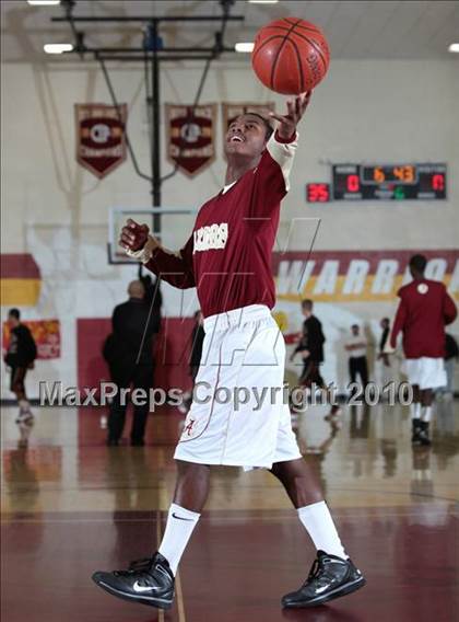 Thumbnail 1 in Oaks Christian vs. Alemany (CIF SS Playoffs) photogallery.