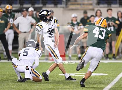 Thumbnail 2 in Central Catholic vs. St. Edward photogallery.