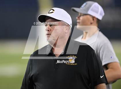 Thumbnail 1 in Central Catholic vs. St. Edward photogallery.