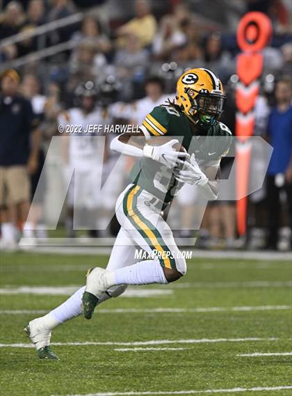 Thumbnail 3 in Central Catholic vs. St. Edward photogallery.
