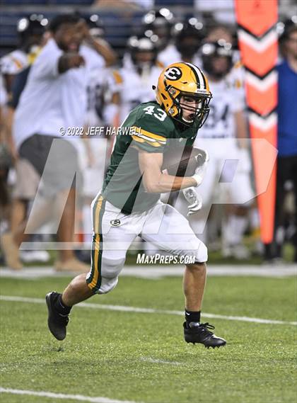 Thumbnail 2 in Central Catholic vs. St. Edward photogallery.