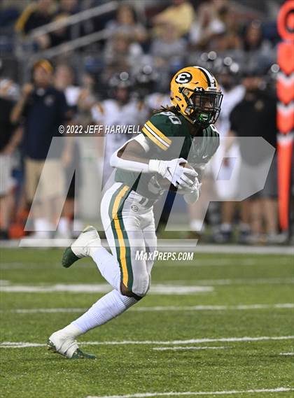 Thumbnail 2 in Central Catholic vs. St. Edward photogallery.
