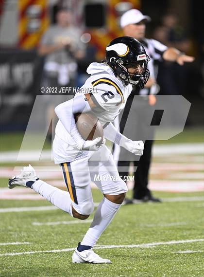 Thumbnail 1 in Central Catholic vs. St. Edward photogallery.