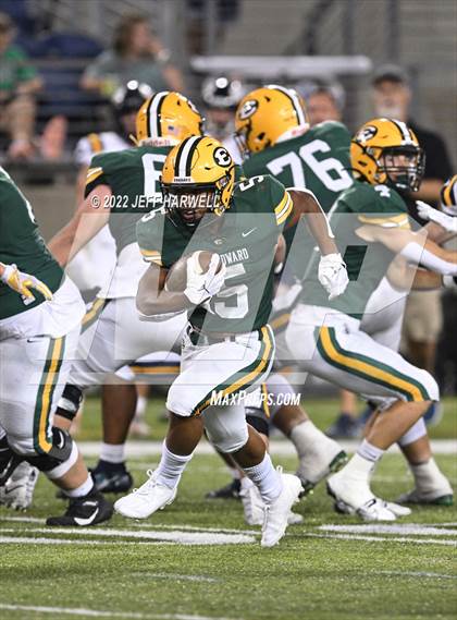 Thumbnail 3 in Central Catholic vs. St. Edward photogallery.