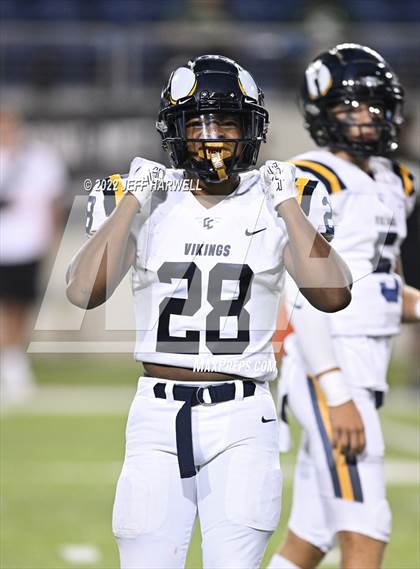 Thumbnail 3 in Central Catholic vs. St. Edward photogallery.