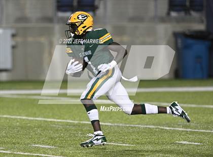 Thumbnail 3 in Central Catholic vs. St. Edward photogallery.