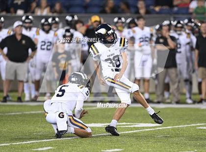 Thumbnail 1 in Central Catholic vs. St. Edward photogallery.