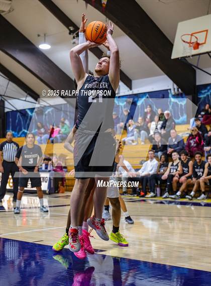 Thumbnail 2 in Golden Valley vs. Woodcreek (53rd Cartwright Classic) photogallery.