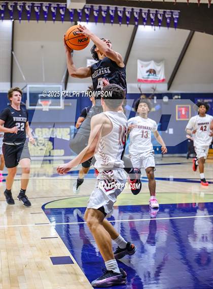 Thumbnail 3 in Golden Valley vs. Woodcreek (53rd Cartwright Classic) photogallery.